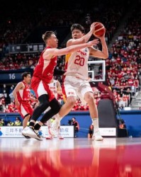 打蒙古强势，打日本4投0中2失误！杨瀚森又不行了？