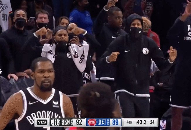 1636282454764021608.gif 1.gif